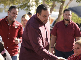 Hay Que Hacerse Presentes...